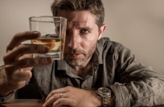 Как вылечить алкоголизм у мужчины?